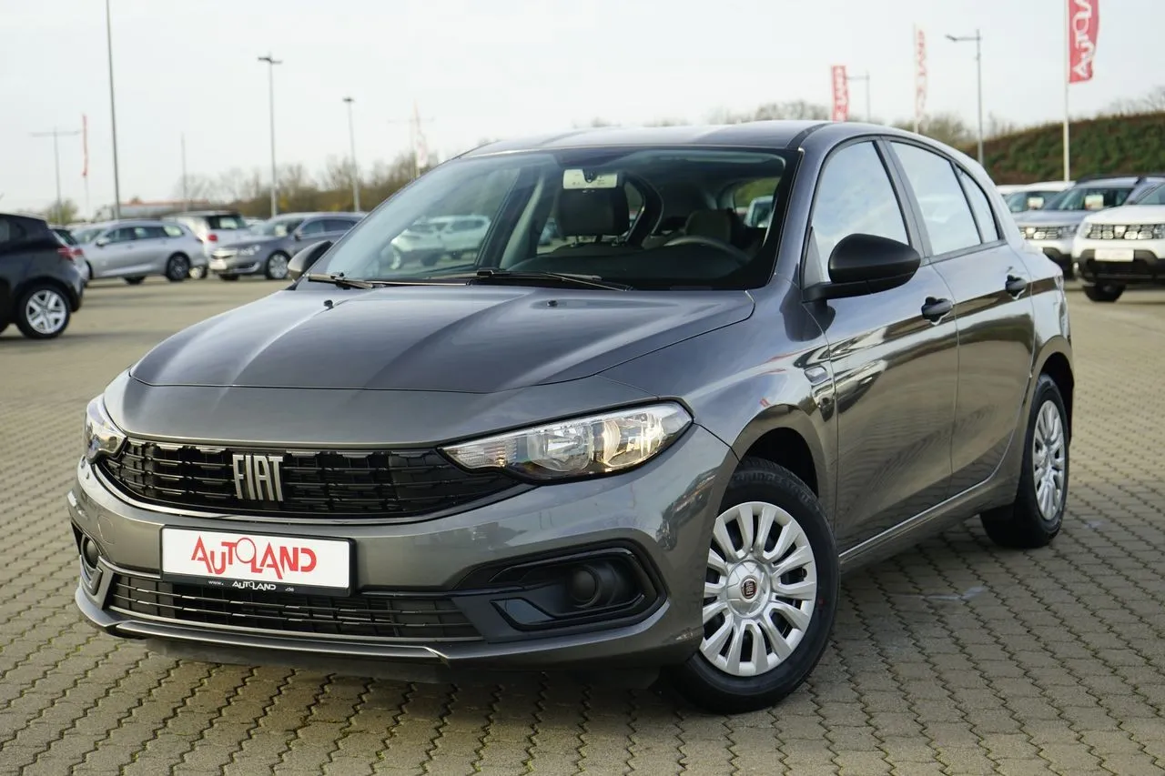 Fiat Tipo Hatchback 1.4 Bluetooth...  Image 1