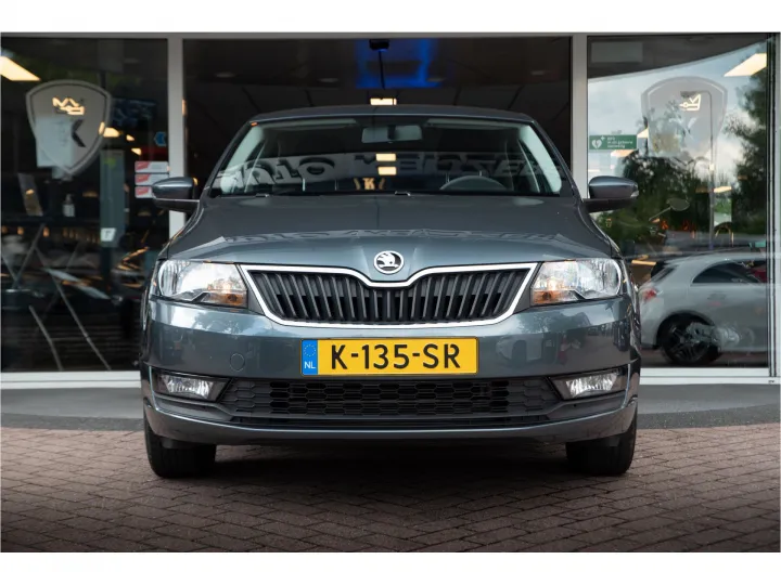 Škoda Rapid Spaceback 1.0 TSI Greentech Clever  Image 2